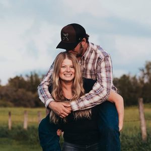 Meet your Posher, Katelyn